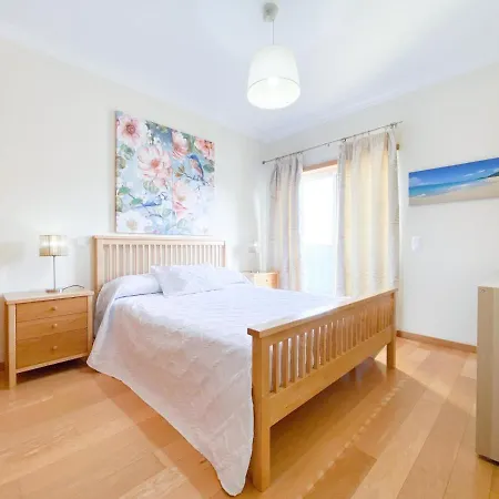 Apartment Casa Bruna - No Centro Da De Com Piscina, Ar Condicionado E Estacionamento Lagos