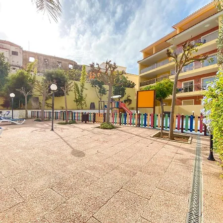 Casa Bruna - No Centro Da De Com Piscina, Ar Condicionado E Estacionamento * Lagos